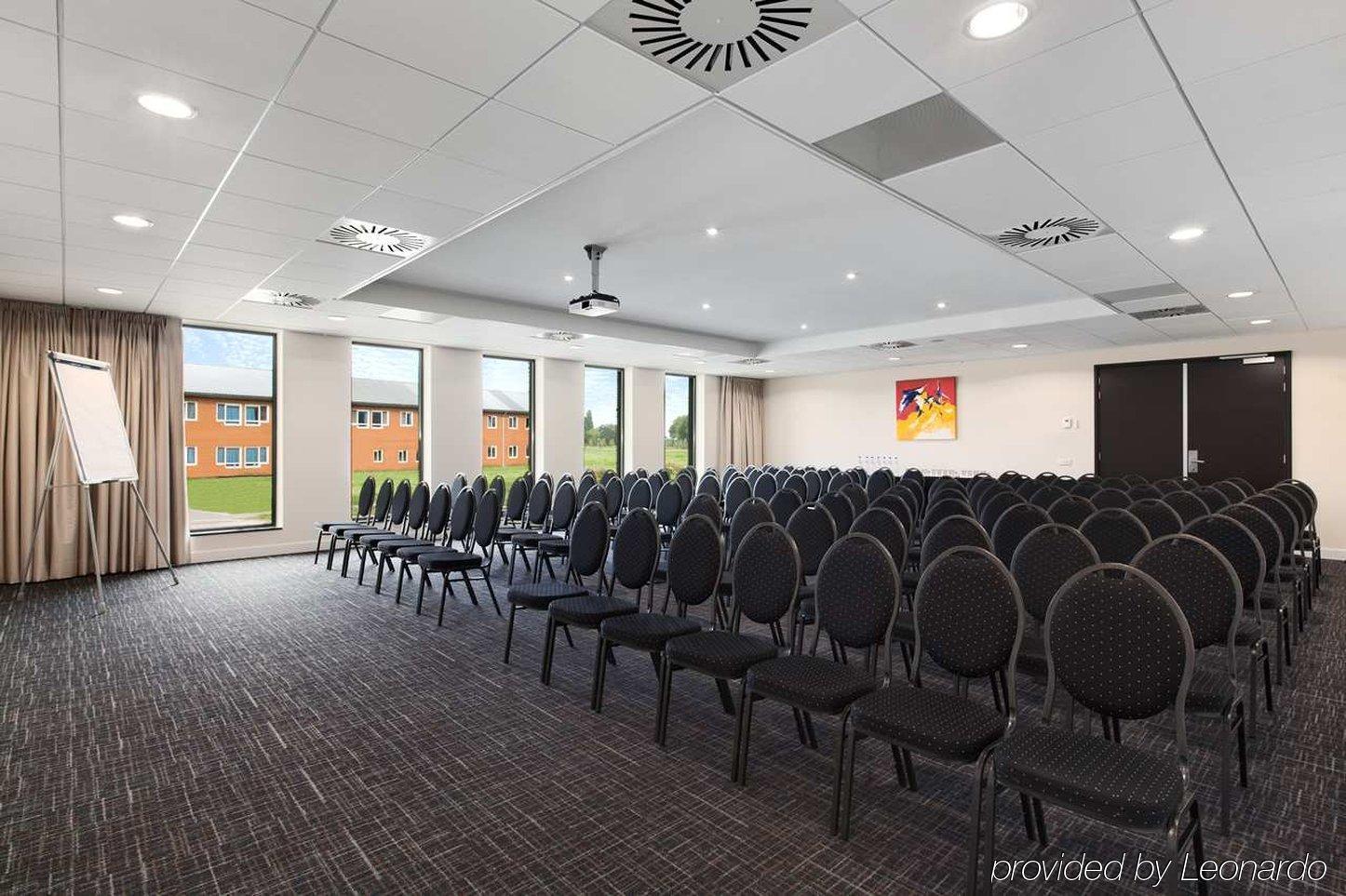 Hilton Garden Inn ליידן עסק תמונה